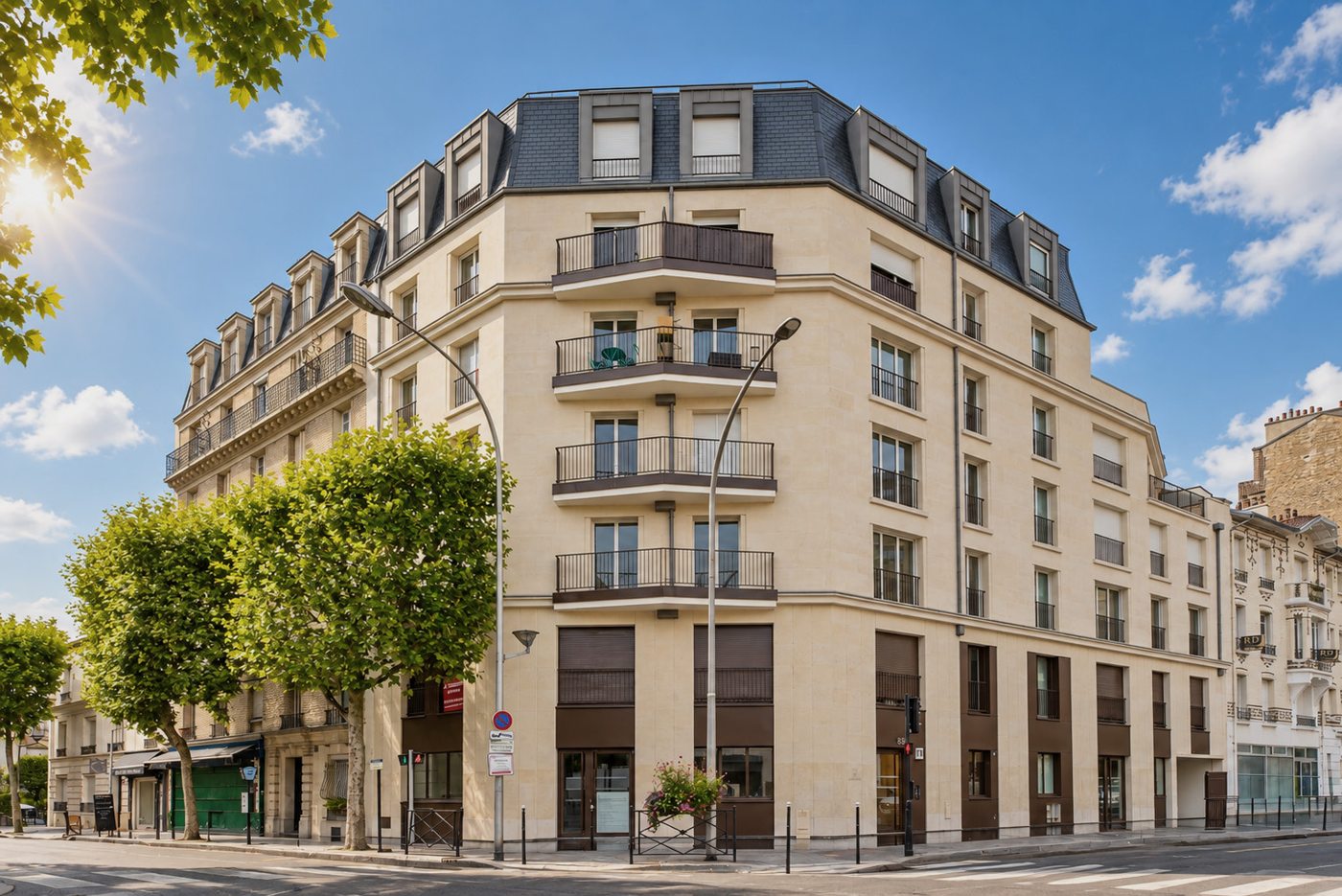 Le 126 à Courbevoie, photographie issue de la plaquette SOFAPROM, vue 1